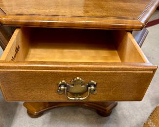 Ethan Allen Hexagon Table Heirloom Maple Pedestal Side Table w/Drawer.