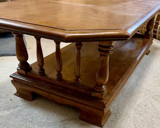 ETHAN ALLEN Heirloom Nutmeg Maple Colonial Early American 60" Coffee Table