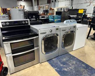 Stoves and Washers & Dryers Orlando Estate Auction