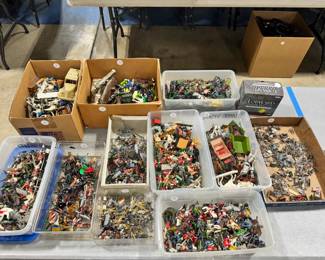Vintage Metal Soldiers Orlando Estate Auction