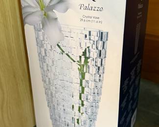 Mikasa Palazzo Crystal Vase