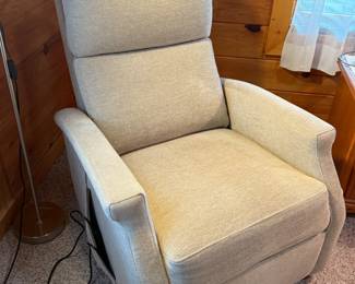 Raffel Systems Powered Recliner
