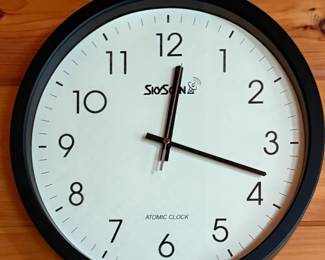 Skyscan Atomic Wall Clock