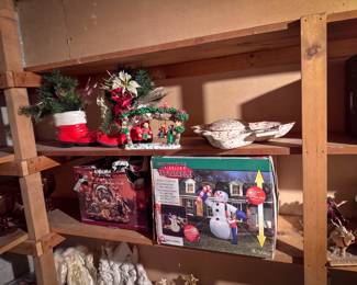 Christmas & Seasonal Decor