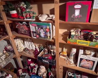 Christmas & Seasonal Decor