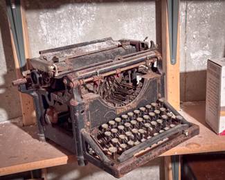 Antique Underwood Typewriter