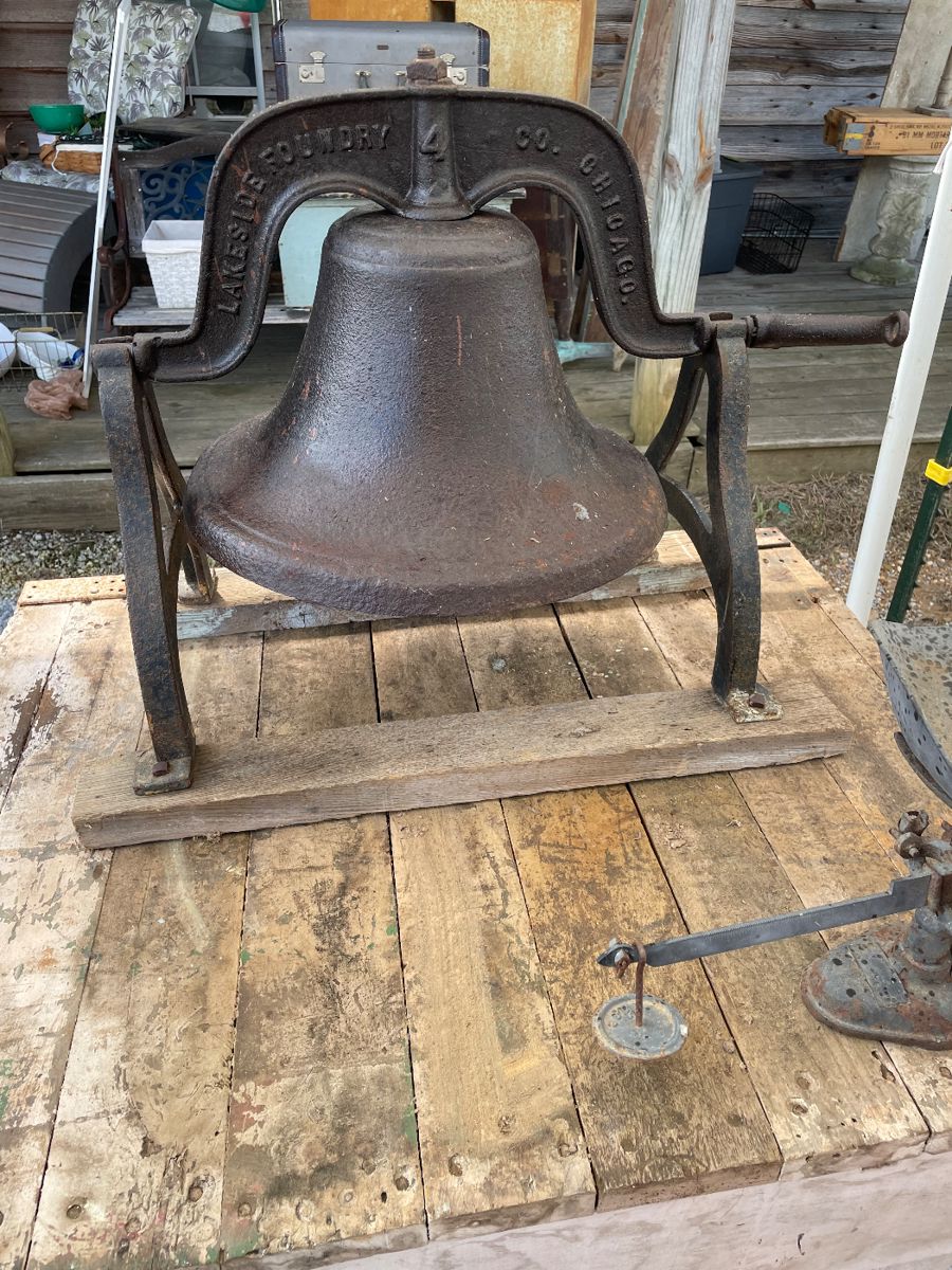 Late 1800s #4 Lakeside Foundry Co. Chicago school house/church bell
