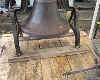 Late 1800s #4 Lakeside Foundry Co. Chicago school house/church bell