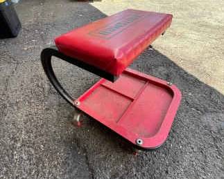 KSG097 Small Craftsman Rolling Seat