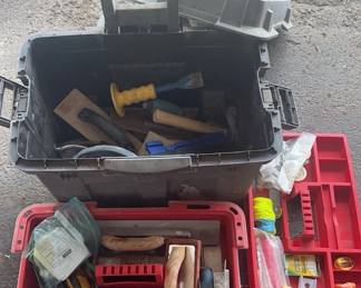 KSG035 - Craftsman Chest And Masonry Equipment 