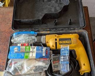 KSG007 - DeWalt Drill