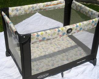 GRACO folding  travel baby crib.