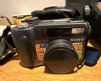 Sony cybershot camera
