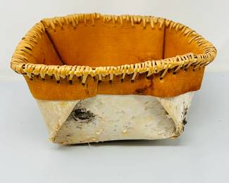  Vintage Native American Square Burch Basket 10”
