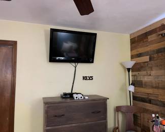 Smart TV, Lamp