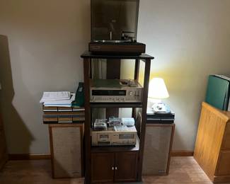 Realistic stereo system
