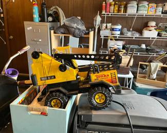 Metal Tonka truck