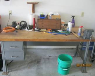 WORK BENCH