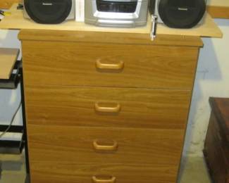 CHEST RADIO