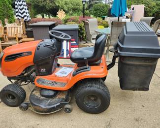 Ariens riding mower (350 hours) runs 46in cut