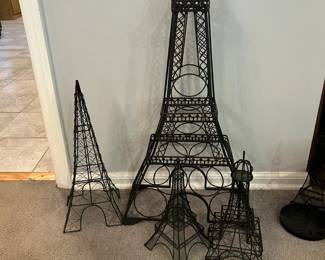 Eiffel towers of all sizes