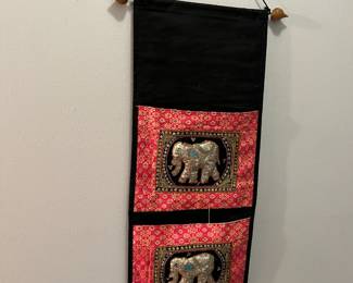 Elephant wall hanging with pockets
