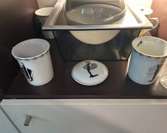 Black and white lady dishes