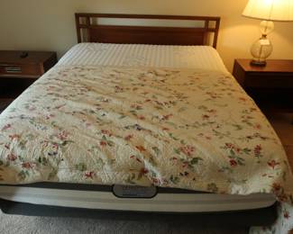 $195.00 queen beautyrest power bed