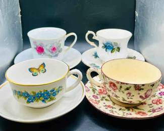 (4) Teacups & Saucers incl. Elizabethan Fine Bone China

