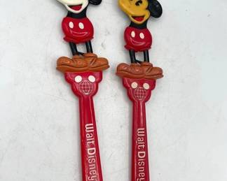 (2) Walt Disney World Mickey Mouse Back Scratchers
