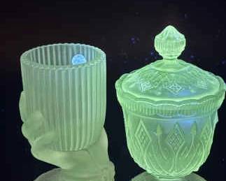 UV Reactive Hand Holding Cup & Lidded Container
