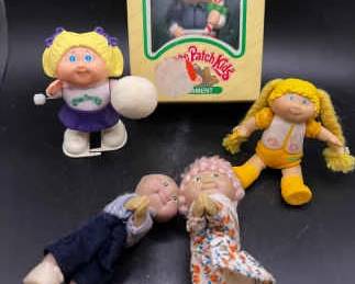 (5) Cabbage Patch Miniatures incl. Christmas Ornament
