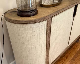 HOOKER Furniture Melange Arbor Credenza