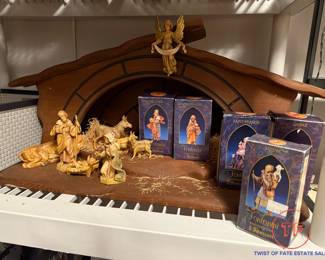 Vintage FONTANINI Nativity Set