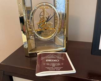 Vintage Seiko Quartz QAW 110 G Skeleton Mantle/Desk Table Clock