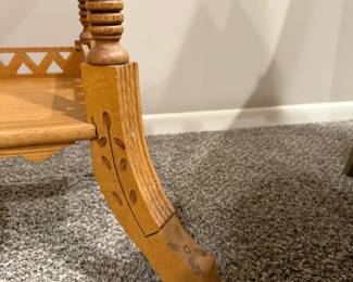 EASTLAKE Spoon Carved Side Table