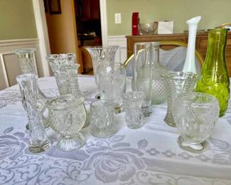 031-DR: Glass Vase Assortment