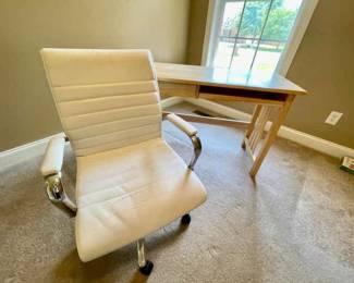 010-OFF: Desk and Chair Duo
