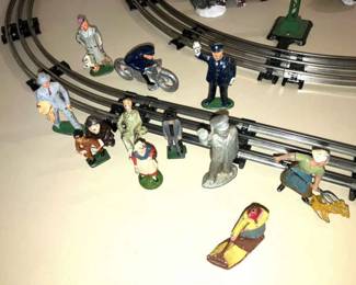 063-BON: Vintage Cast-Lead Railroad Toy Figurine Collection