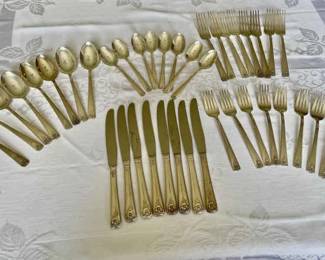 024-DR: WM Rogers Silver-Plated Flatware