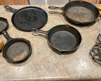 042-KIT: Cast Iron Assortment