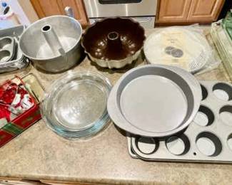 044-KIT: Bakeware Assortment