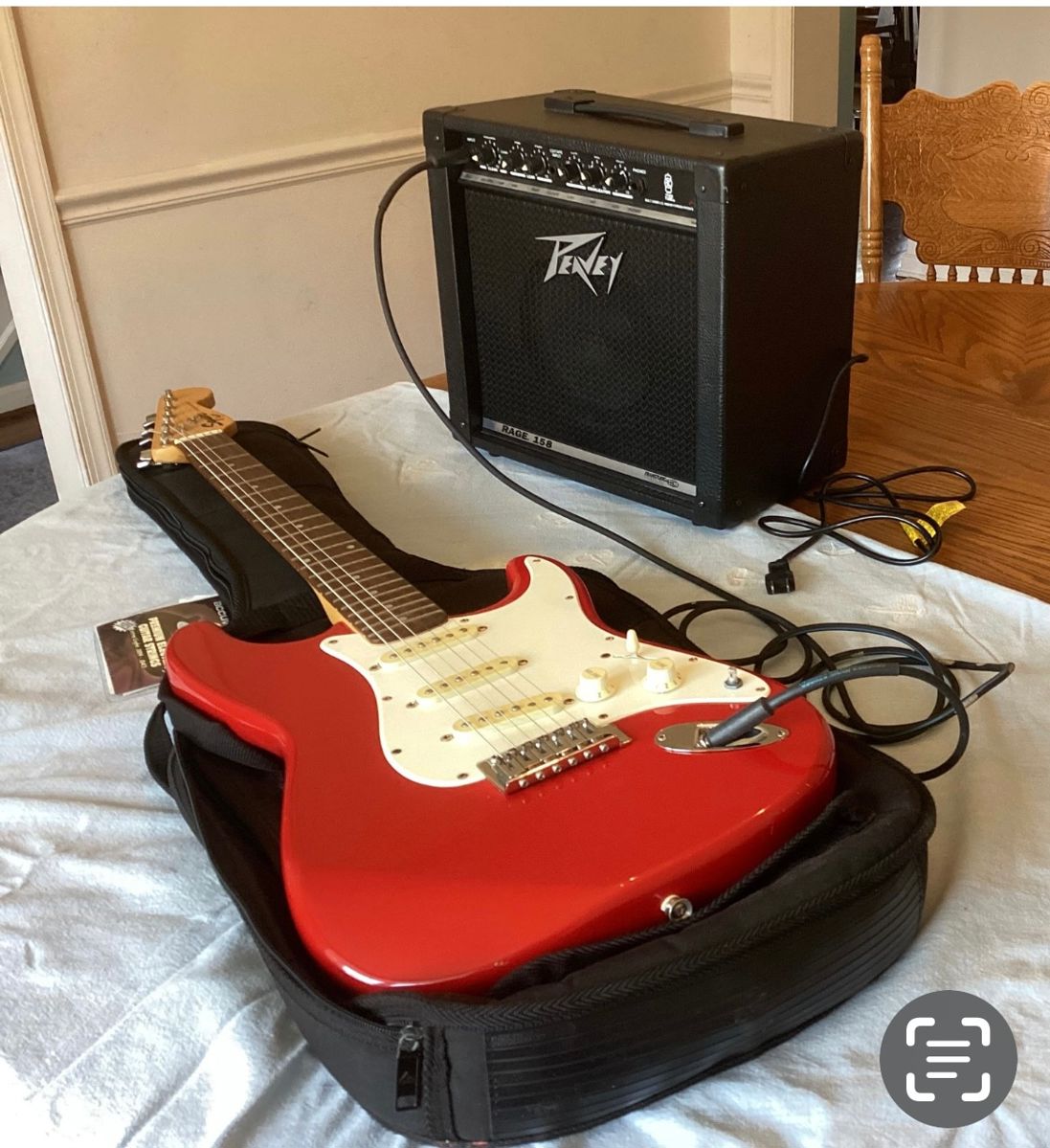 Squire Electric guitar with speaker