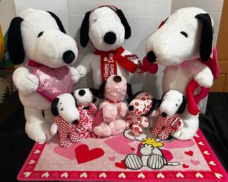 Collectible Snoopy Valentines Plush Dolls