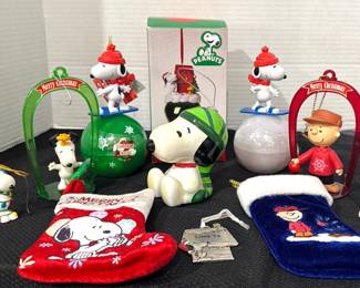 PeanutsSnoopy Christmas OrnamentFigure Assortment