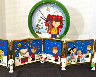 Danbury Mint Peanuts Christmas TIles