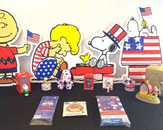 PeanutsSnoopy 4th of July Dept 56 Figurines, Hallmark, Music Box