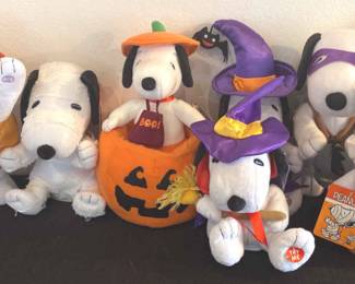 Small Halloween Snoopy 1 SoundMotionSome Hallmark