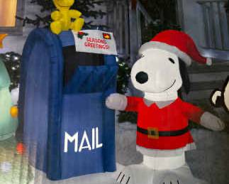 6.5 Foot Santa Snoopy At Mailbox Inflatable