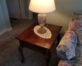 End table; table lamp